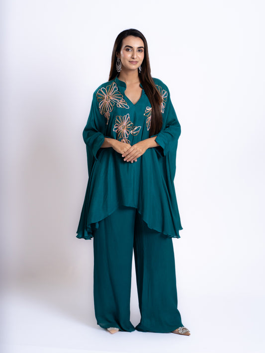 EMBELLISHED CO-ORD SET WITH COLLAR NECK KURTA AND PANT